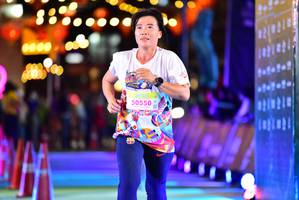 BIB: 0000, 50550
                            <button type="button" onclick="openModal(21803923)" class="btn btn-primary btn-sm float-right btn-popup" data-toggle="modal" data-target=".modal-high-quality">
                        <i class="fas fa-shopping-cart"></i> Add to Cart
                    </button>
                                            <button type="button" onclick="isThisMe(21803923, true)" class="btn btn-success btn-sm float-right btn-popup btn-isme hidden" data-toggle="tooltip" data-placement="bottom" title="นี่คือรูปของคุณใช่ไหม คลิกที่นี่เพื่อเอาเข้าอัลบั้ม">
                        <i class="fas fa-plus"></i> Add to album
                    </button>
                    <button type="button" onclick="isThisMe(21803923, false)" class="btn btn-warning btn-sm float-right btn-popup btn-isnotme hidden">
                        <i class="fas fa-ban"></i> Remove from album
                    </button>